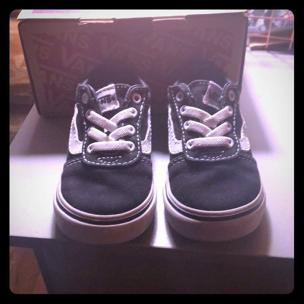 Toddler black and white vans
